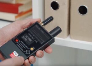 Como Funciona um Detector de Câmeras e Escutas: Guia Completo