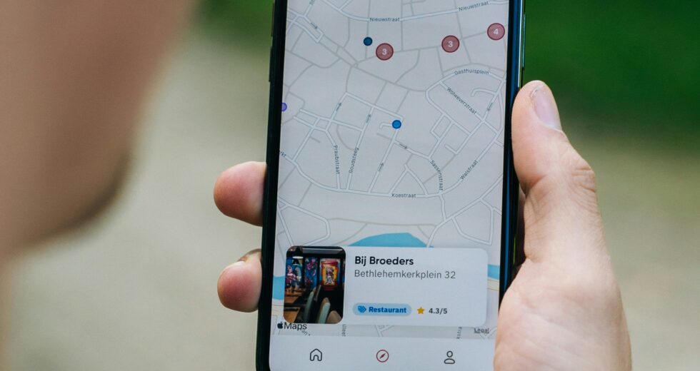 Como saber se tem programa espião no celular iphone